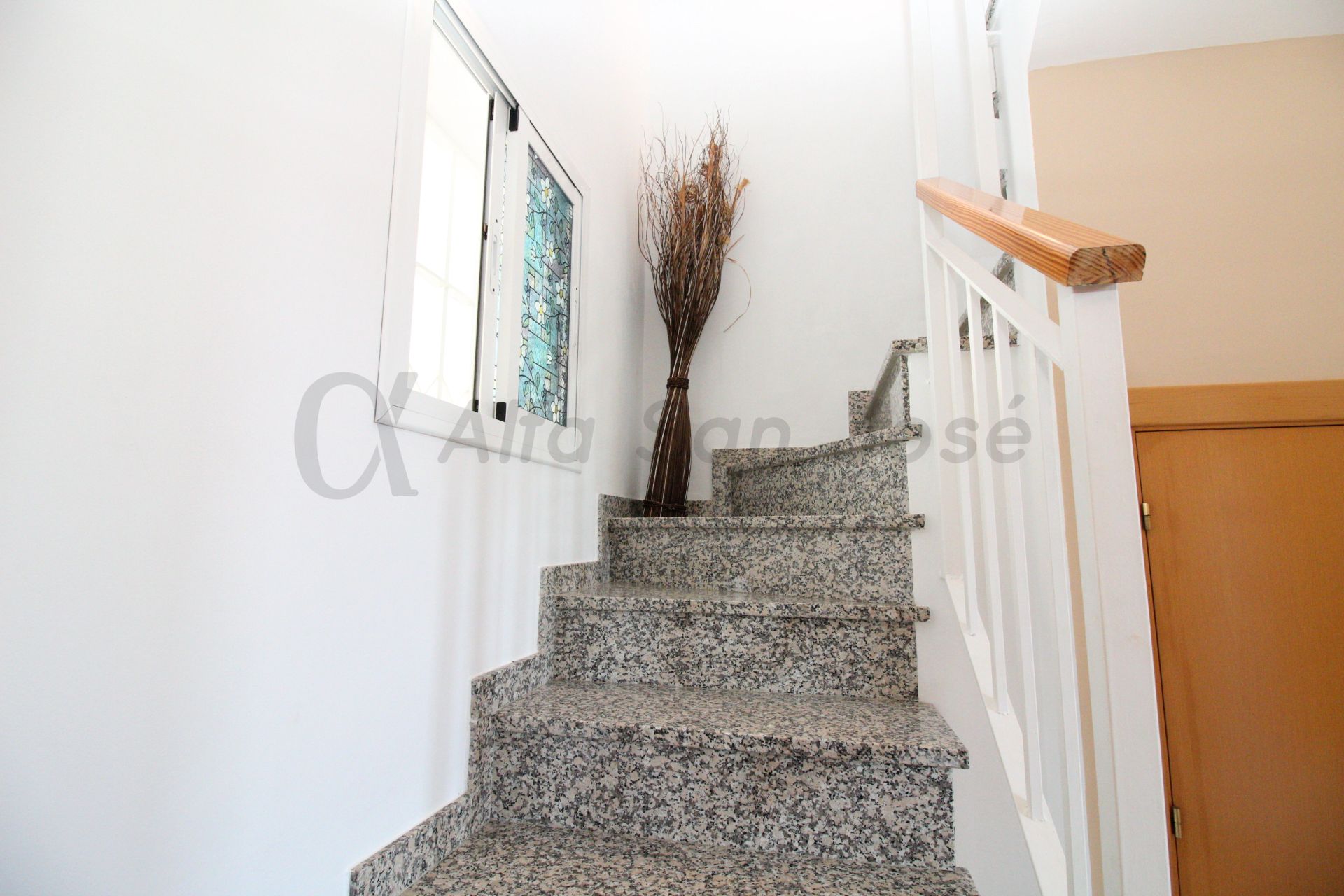 Einfamilien-Reihenhaus miete in Alcalá del Río mit Klimaanlage und Möbliert