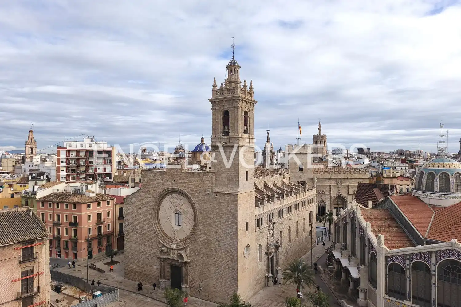 Exterior view of Flat for sale in Valencia  with Air Conditioner, Heating and Parquet flooring