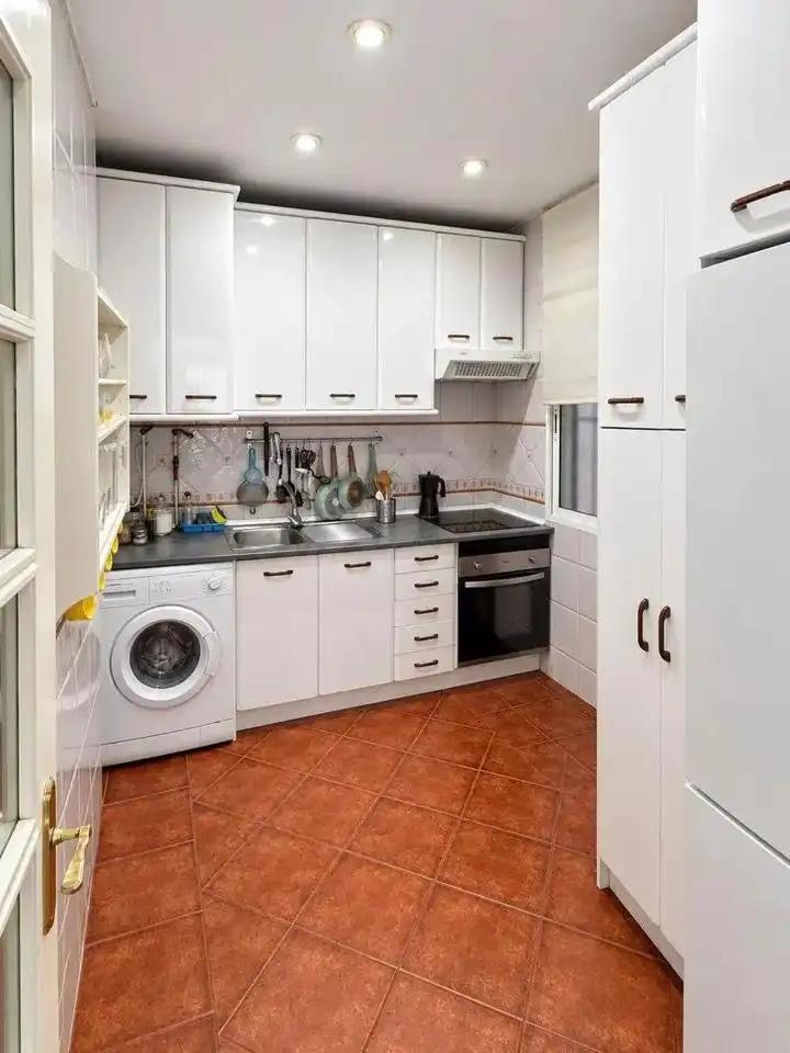 Küche von Wohnung zur Miete in Madrid mit Möbliert