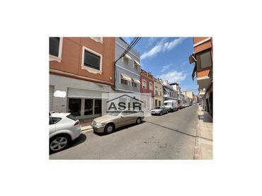 Locale commerciale in vendita a Casc Urbà