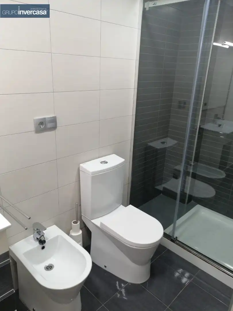 Badezimmer von Wohnung zur Miete in Quart de Poblet mit Klimaanlage, Heizung und Möbliert