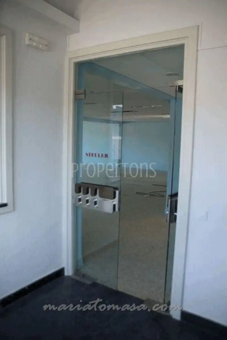 Office for rent in Zamudio