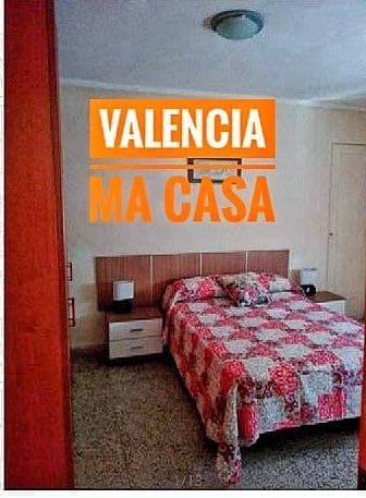 Dormitori de Pis de lloguer en  Valencia Capital amb Aire condicionat, Moblat i Forn