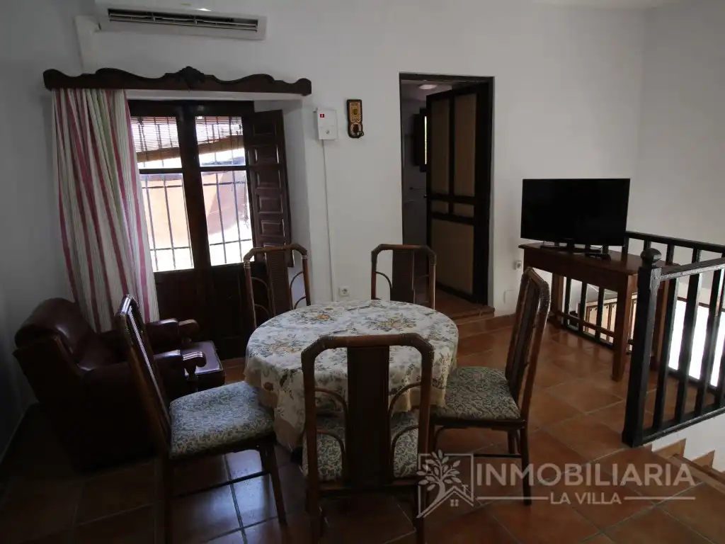 Sala d'estar de Casa o xalet en venda en Álora amb Aire condicionat, Jardí privat i Terrassa