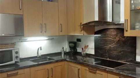Foto 2 de Casa adosada en venta en Gernika Auzoa, San Miguel, Basauri