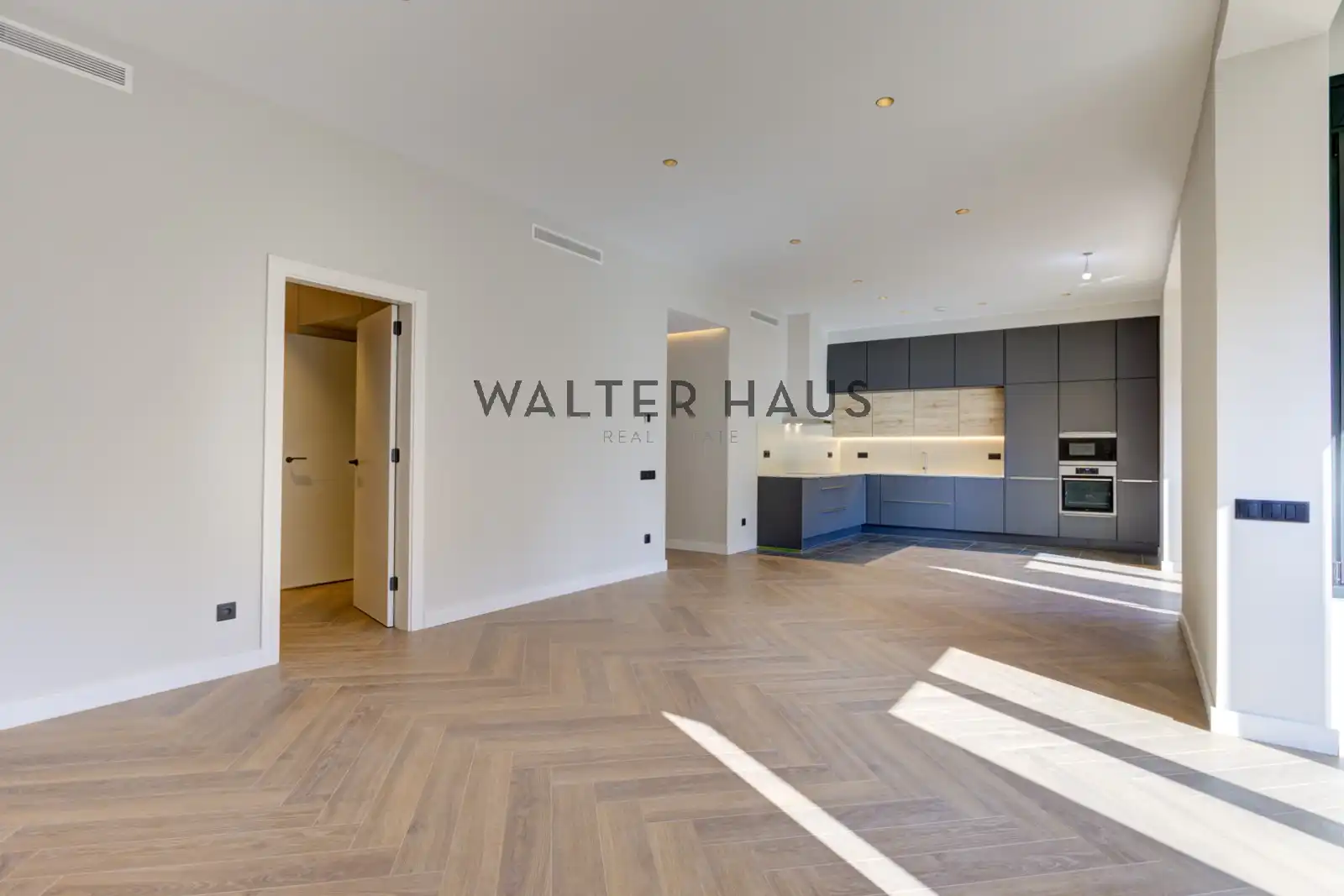 Living room of Flat for sale in Barcelona  with Air Conditioner, Heating and Oven