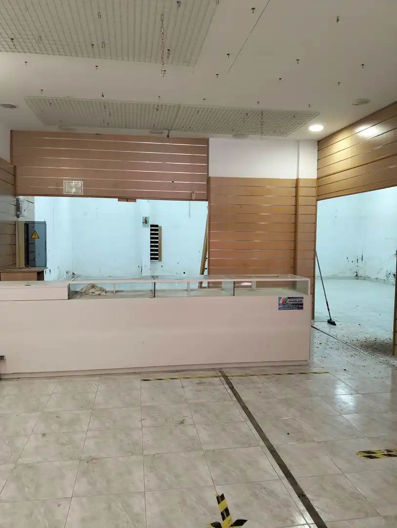 Commercial properties for sale in Portugalete