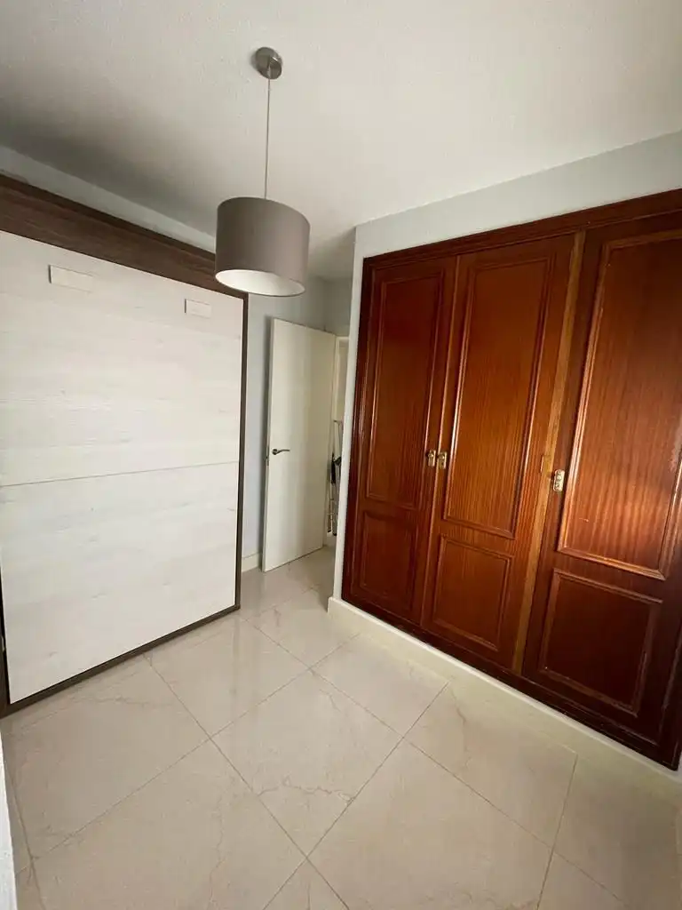 Apartamento de alquiler en Badajoz con Aire acondicionado y Amueblado