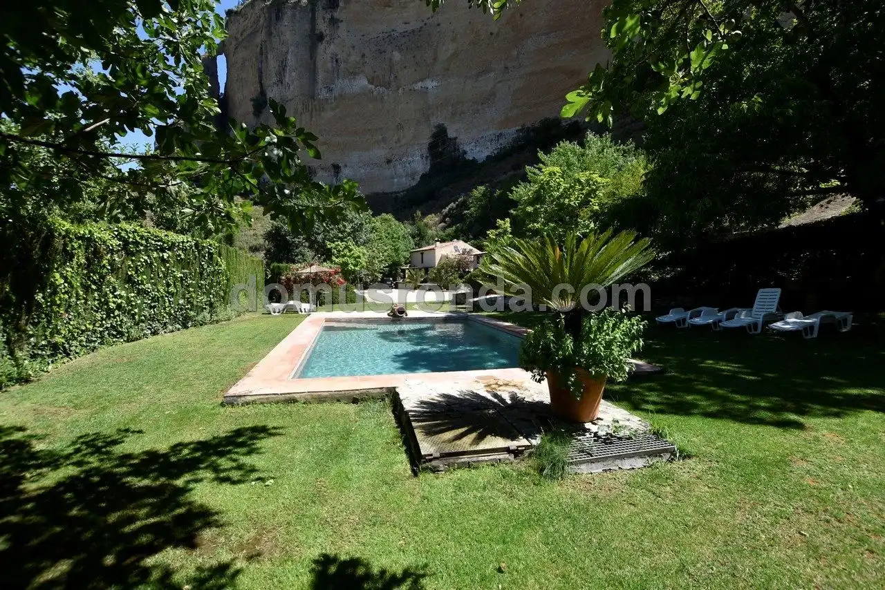 Garden of Houses for sale in Ronda  with Air Conditioner, Heating and Terrace