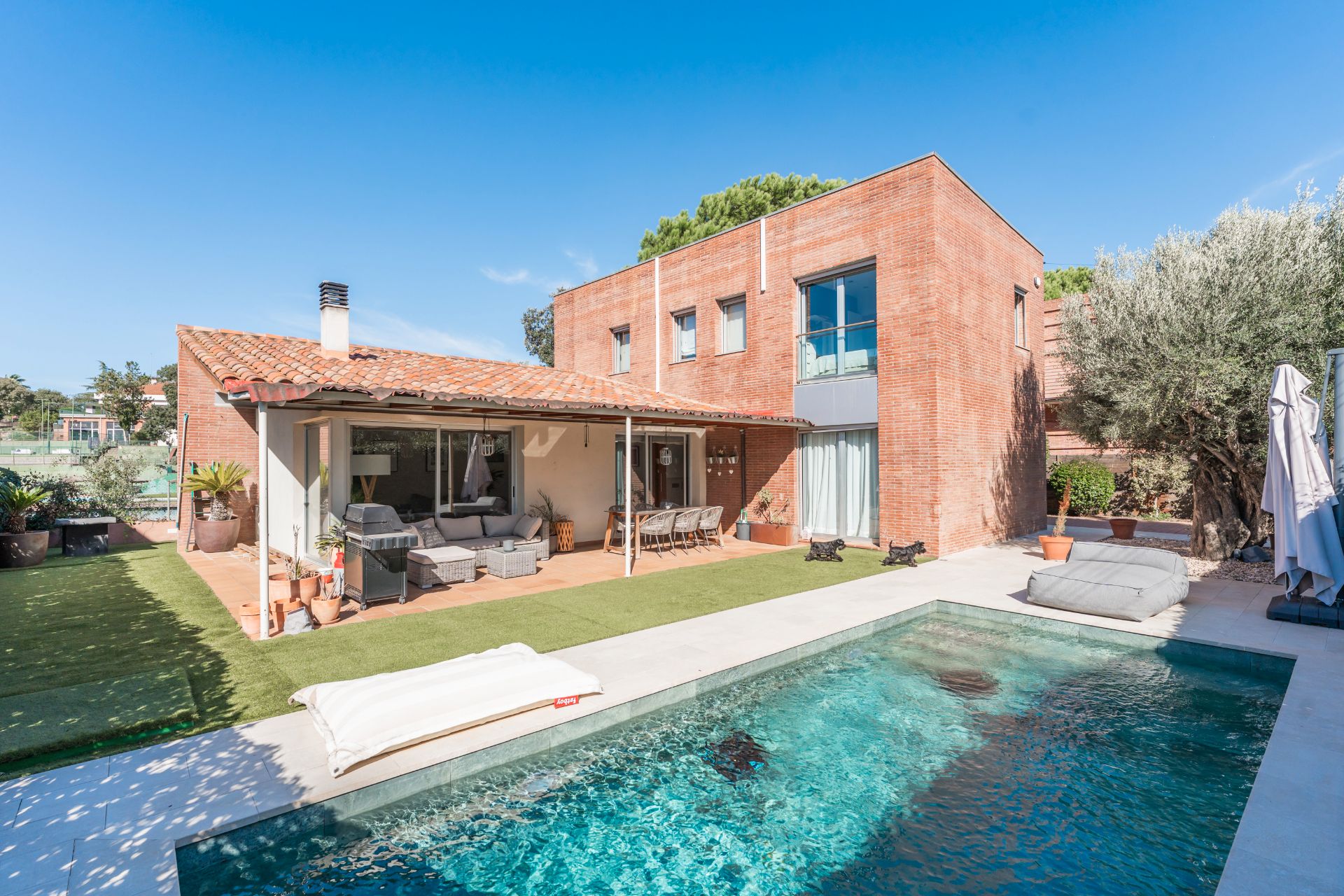 Piscina de Casa o xalet de lloguer en Les Franqueses del Vallès amb Aire condicionat, Calefacció i Jardí privat
