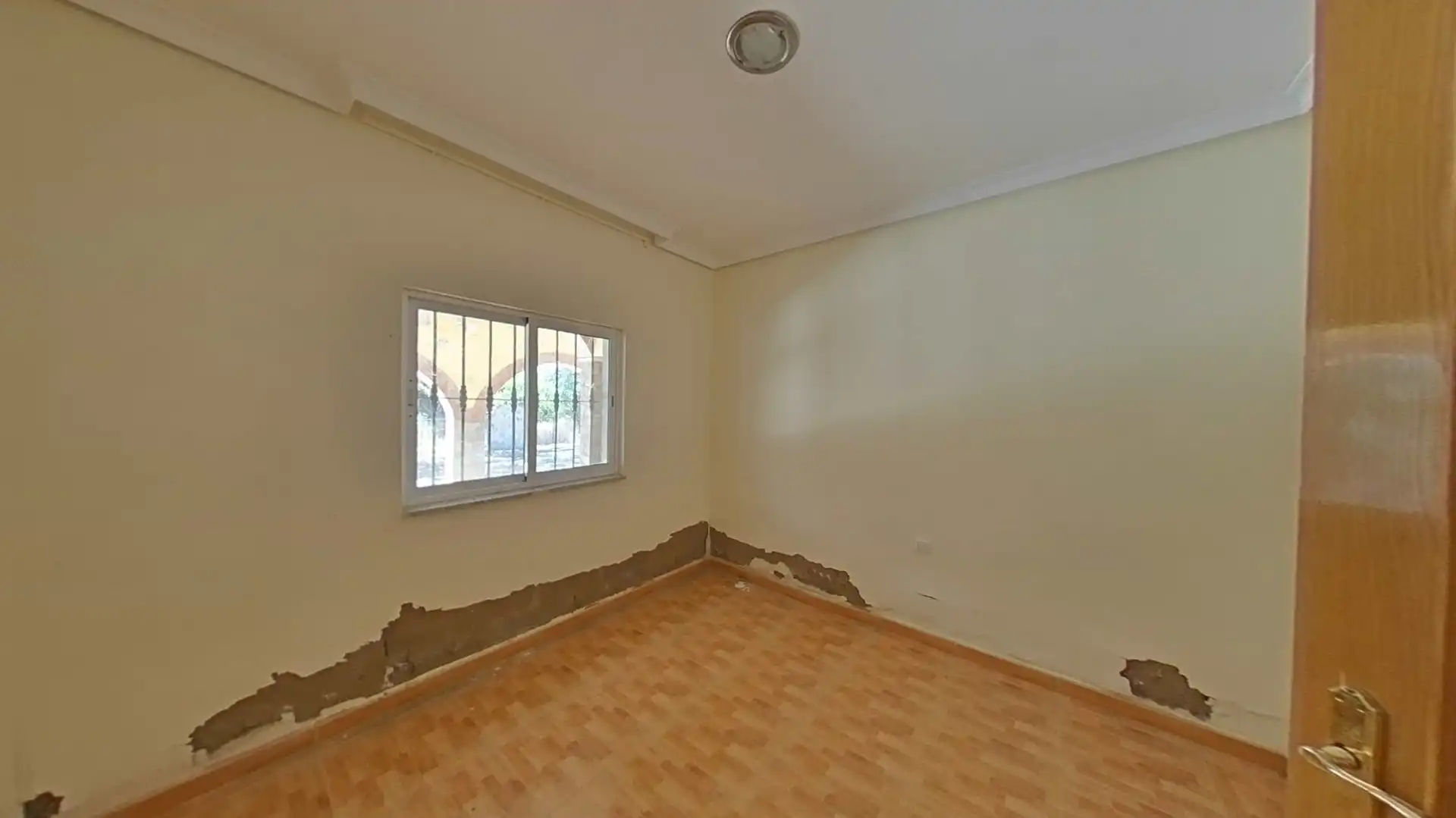 Habitación de Casa o chalet en venta en Badajoz con Jardín privado, Terraza y Trastero