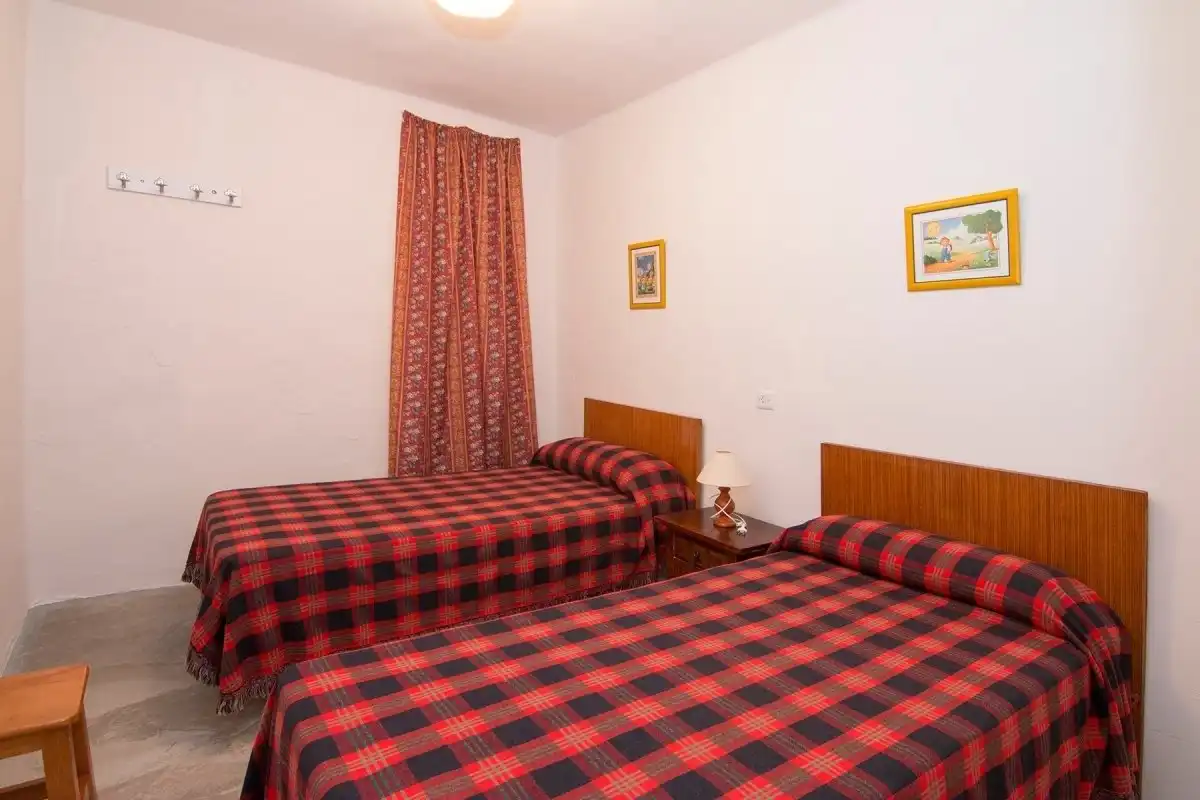 Habitación de Finca rústica en venta en Güéjar Sierra con Jardín privado, Terraza y Piscina