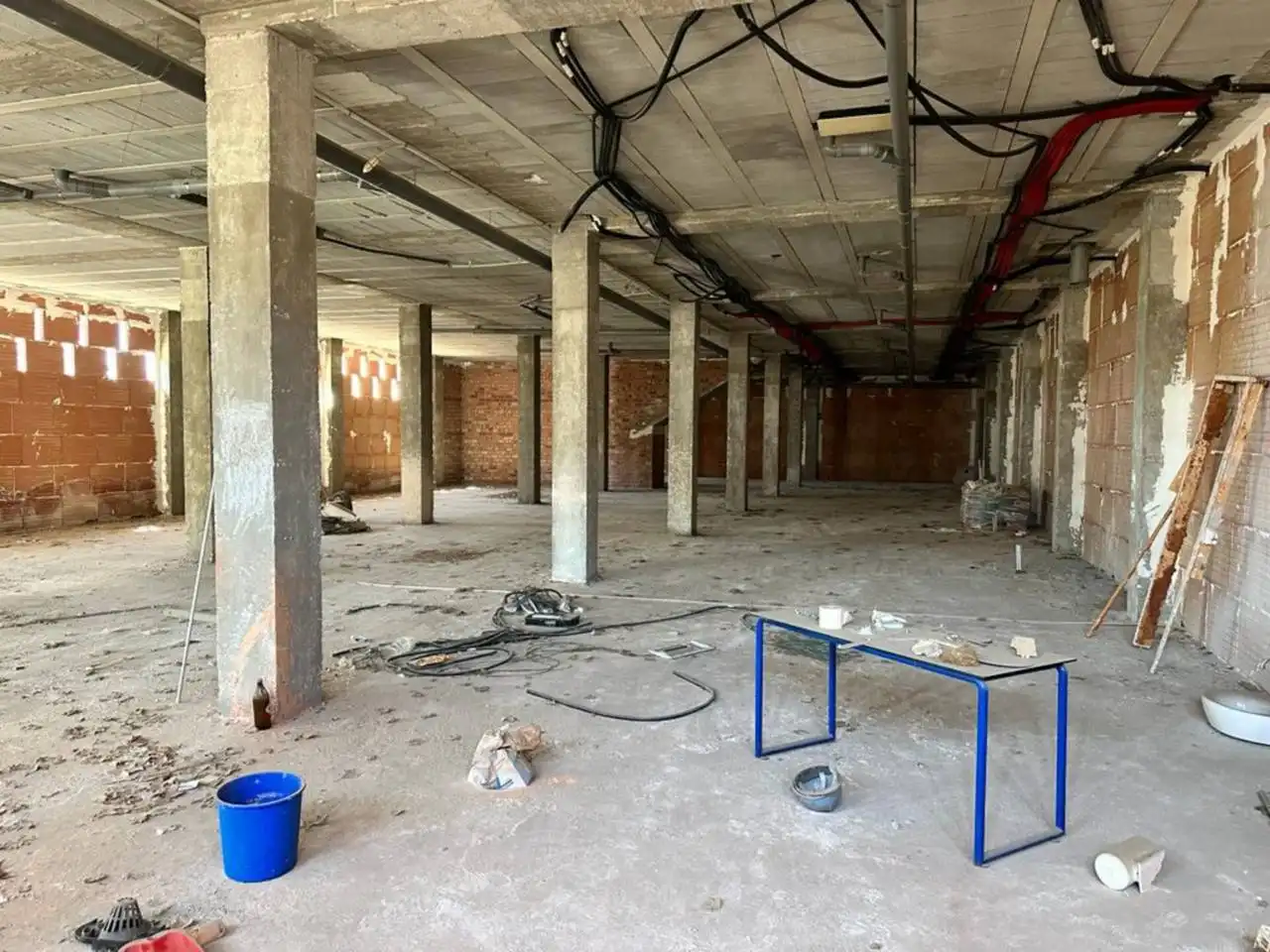 Business premises for sale in Calle Clara Campo Amor 1, imagen 3