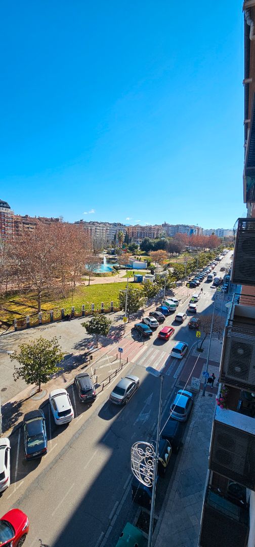 Vista exterior de Pis en venda en  Jaén Capital amb Aire condicionat, Calefacció i Traster