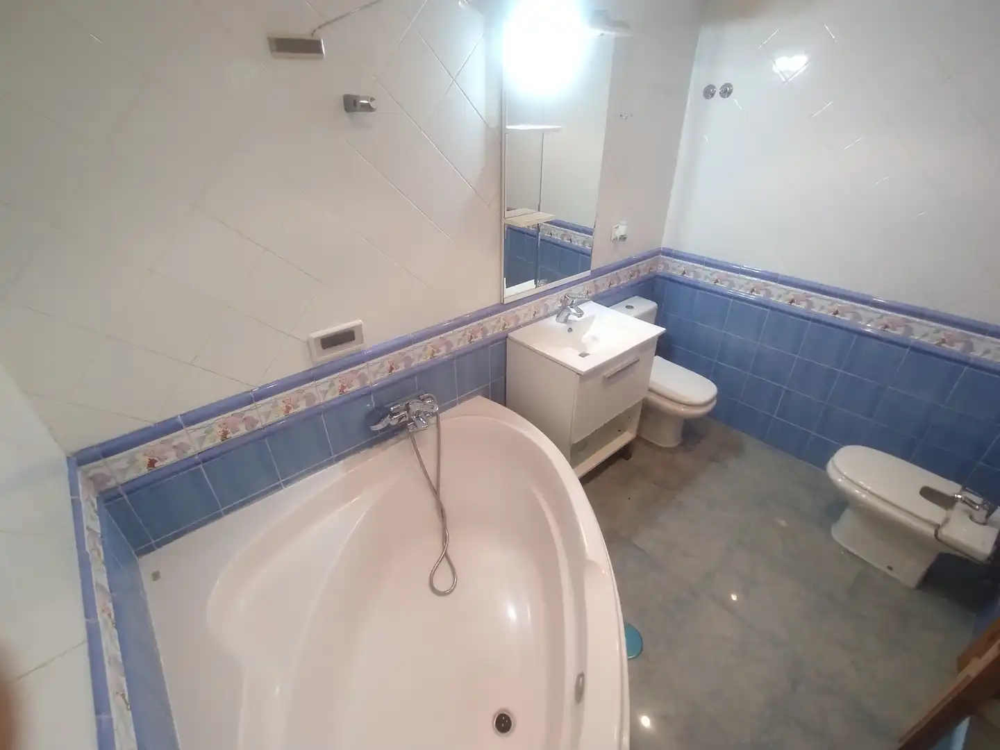 Bany de Pis en venda en Alcantarilla amb Aire condicionat, Calefacció i Parquet