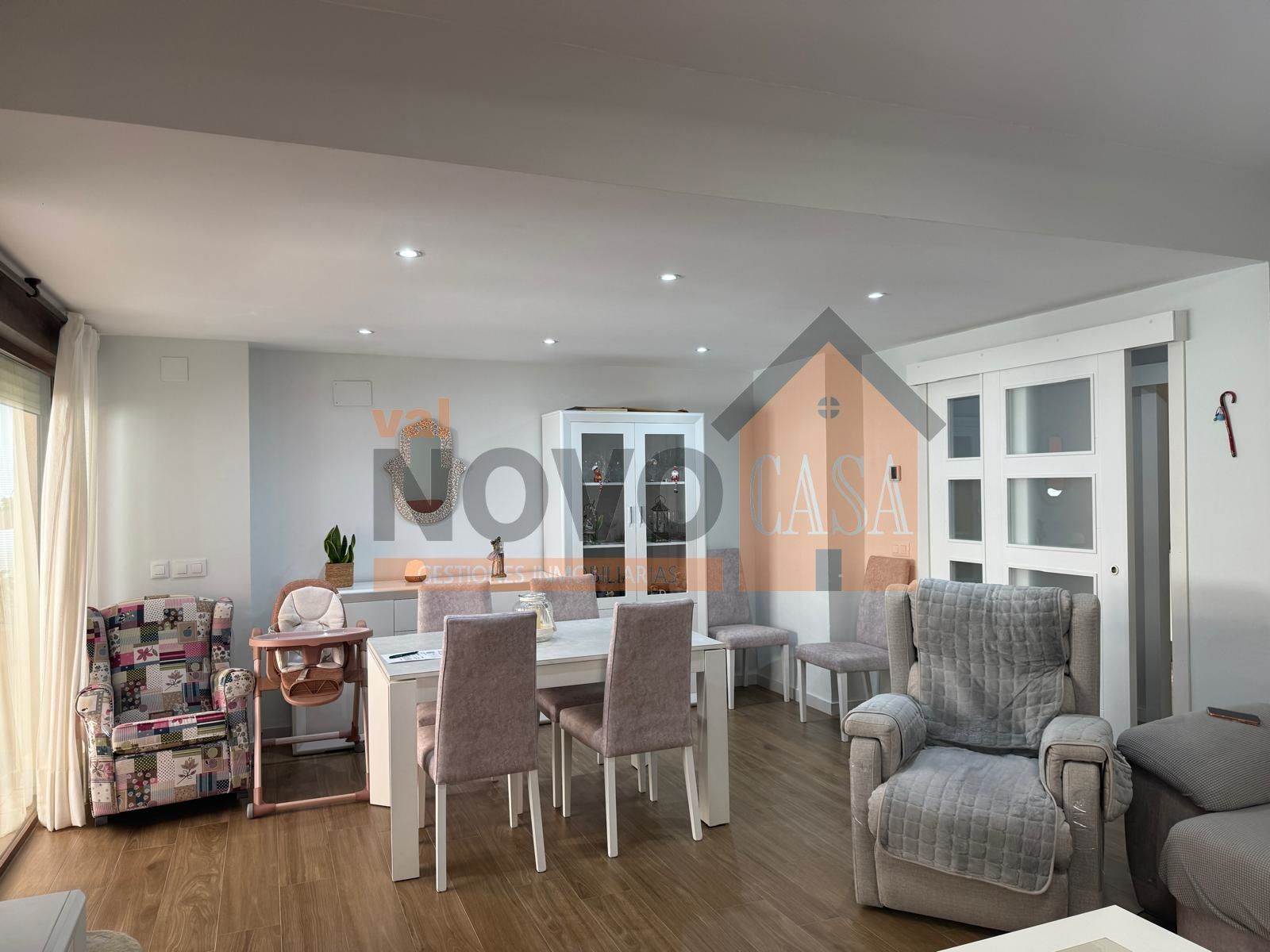 Menjador de Apartament en venda en Gandia amb Aire condicionat