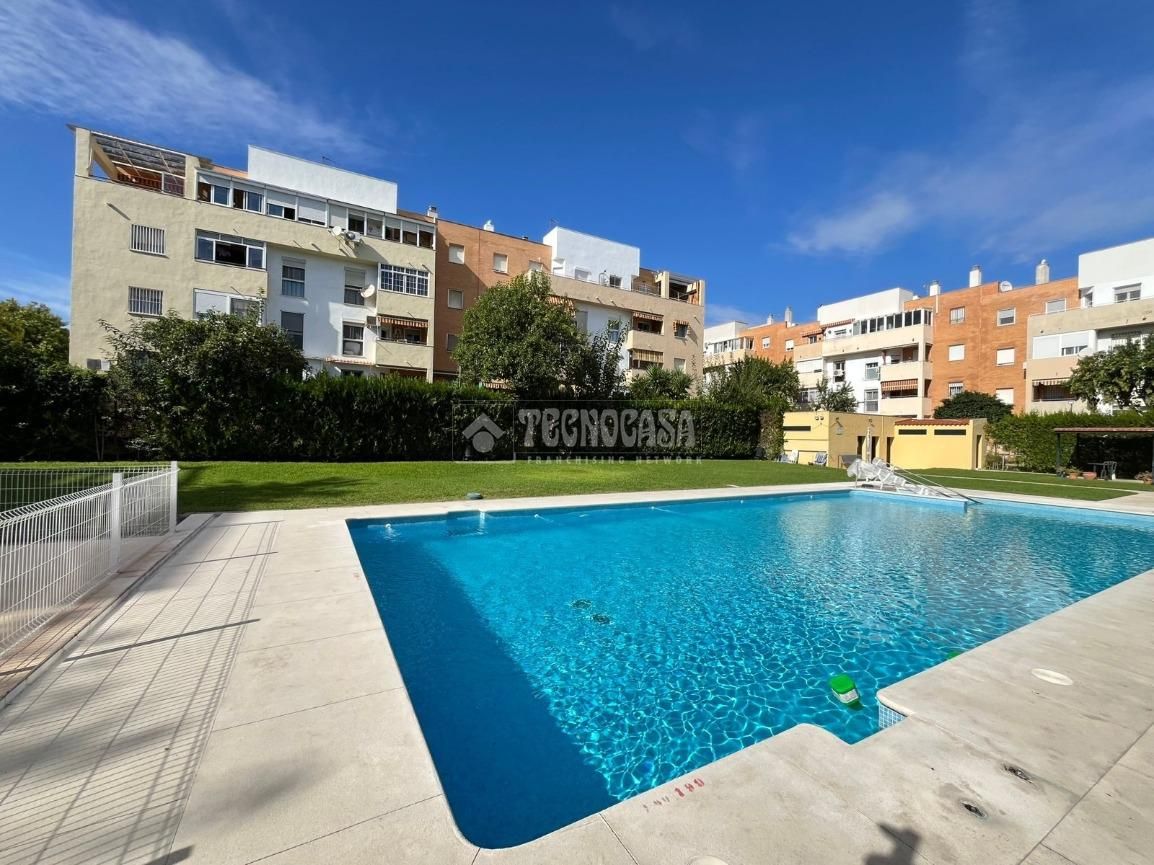 Vista exterior de Pis en venda en Mairena del Aljarafe