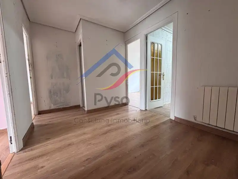 Sala d'estar de Pis en venda en Santander amb Calefacció, Forn i Internet