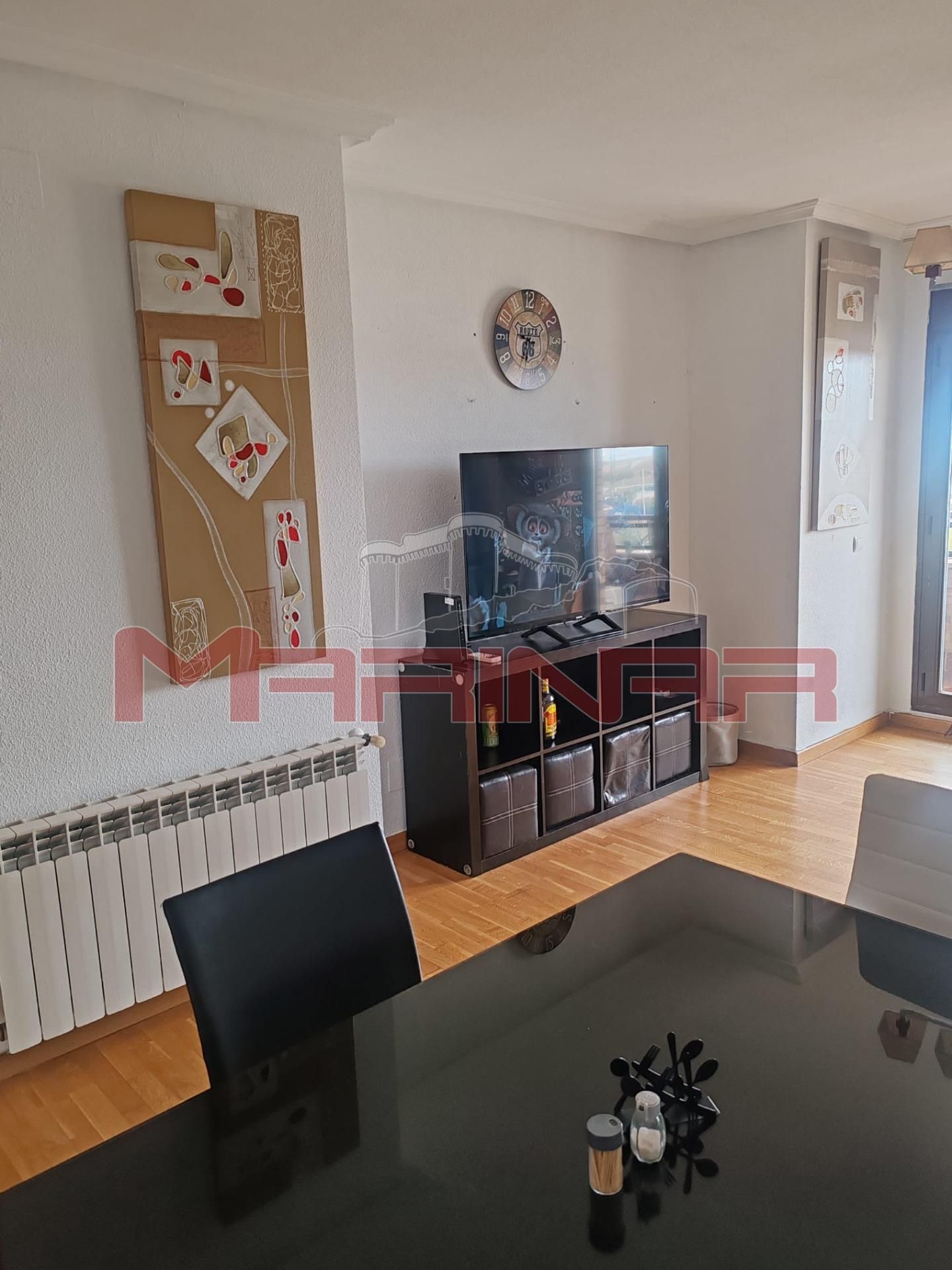 Sala d'estar de Pis en venda en Seseña amb Parquet, Terrassa i Traster