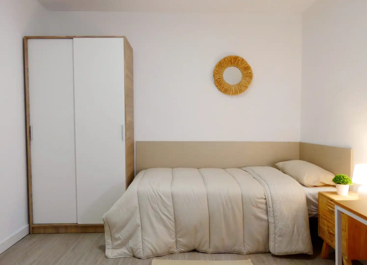 Habitación de Piso para compartir en Ávila con Calefacción, Amueblado y Horno