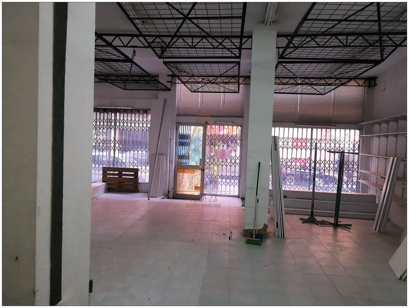 Local comercial en alquiler en Centro, imagen 2