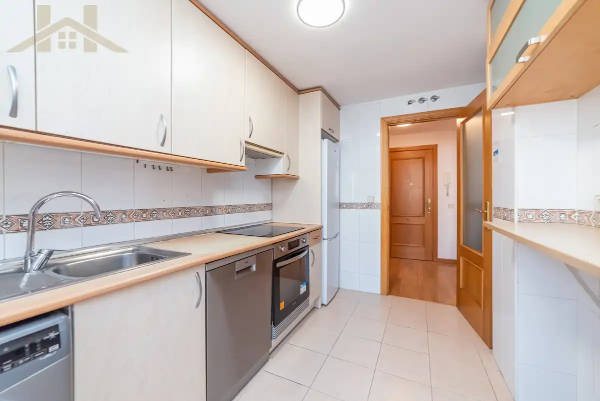 Küche von Wohnung zum Verkauf in Valdemoro mit Klimaanlage, Heizung und Parkett