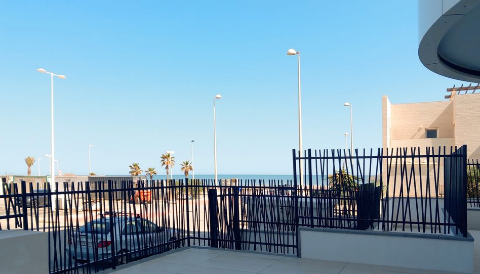 Foto 1 de Piso en venta en Avinguda de la Tramuntana, 22, Playa del Puig, Valencia