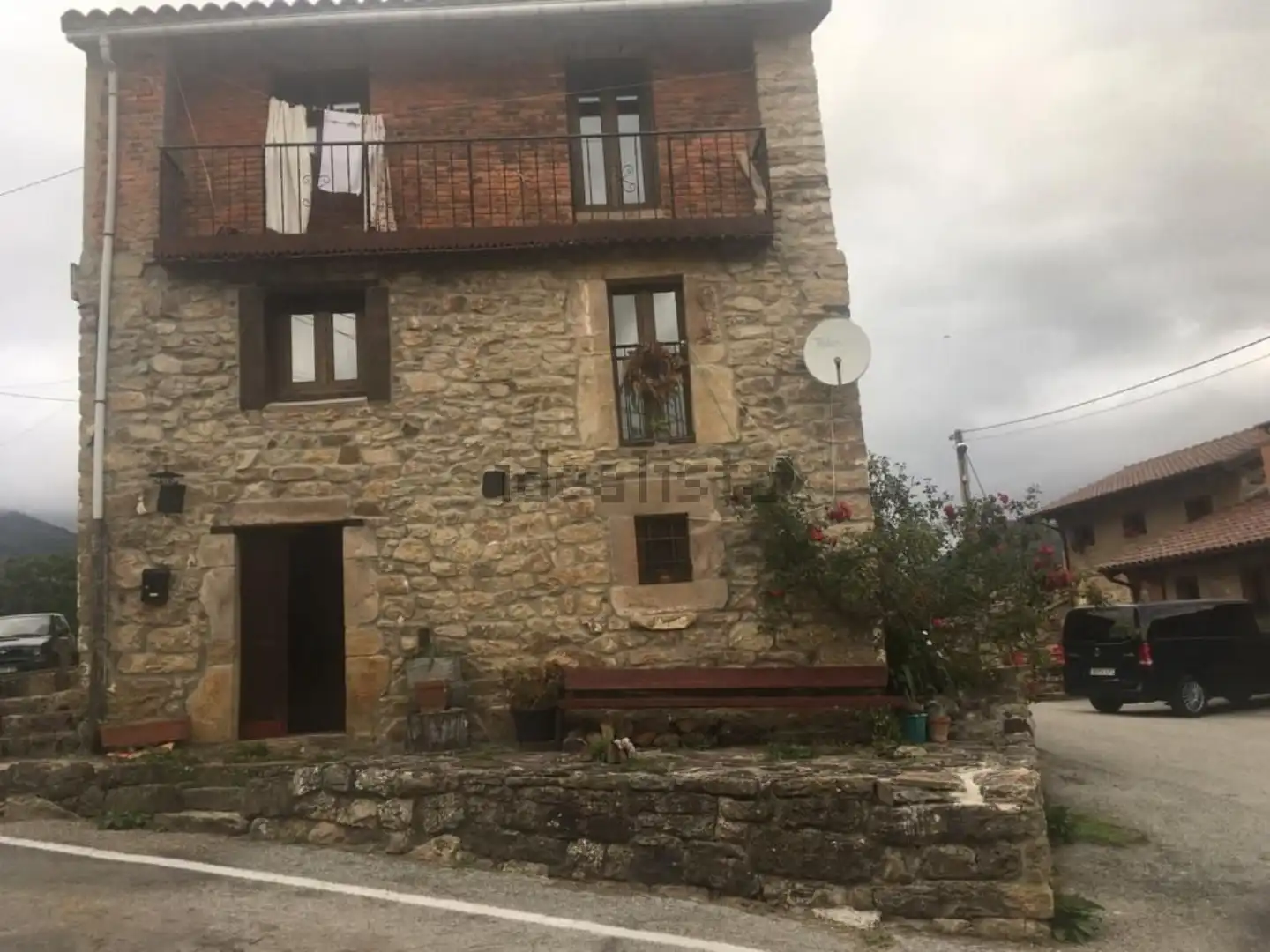 Vista exterior de Casa o xalet en venda en Polaciones