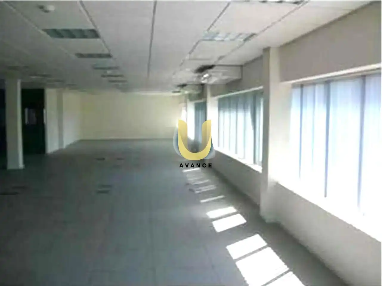 Oficina de lloguer a Zona Industrial, imagen 5