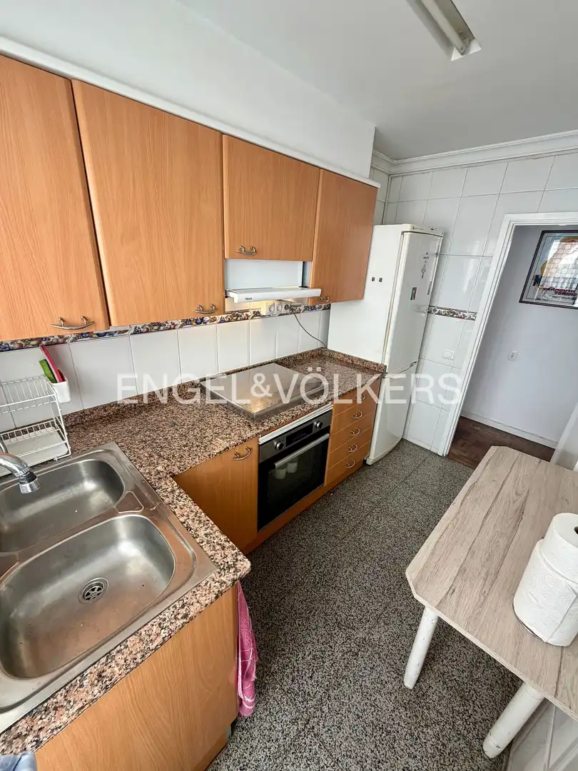 Cocina de Piso de alquiler en Valencia con Calefacción, Parquet y Amueblado