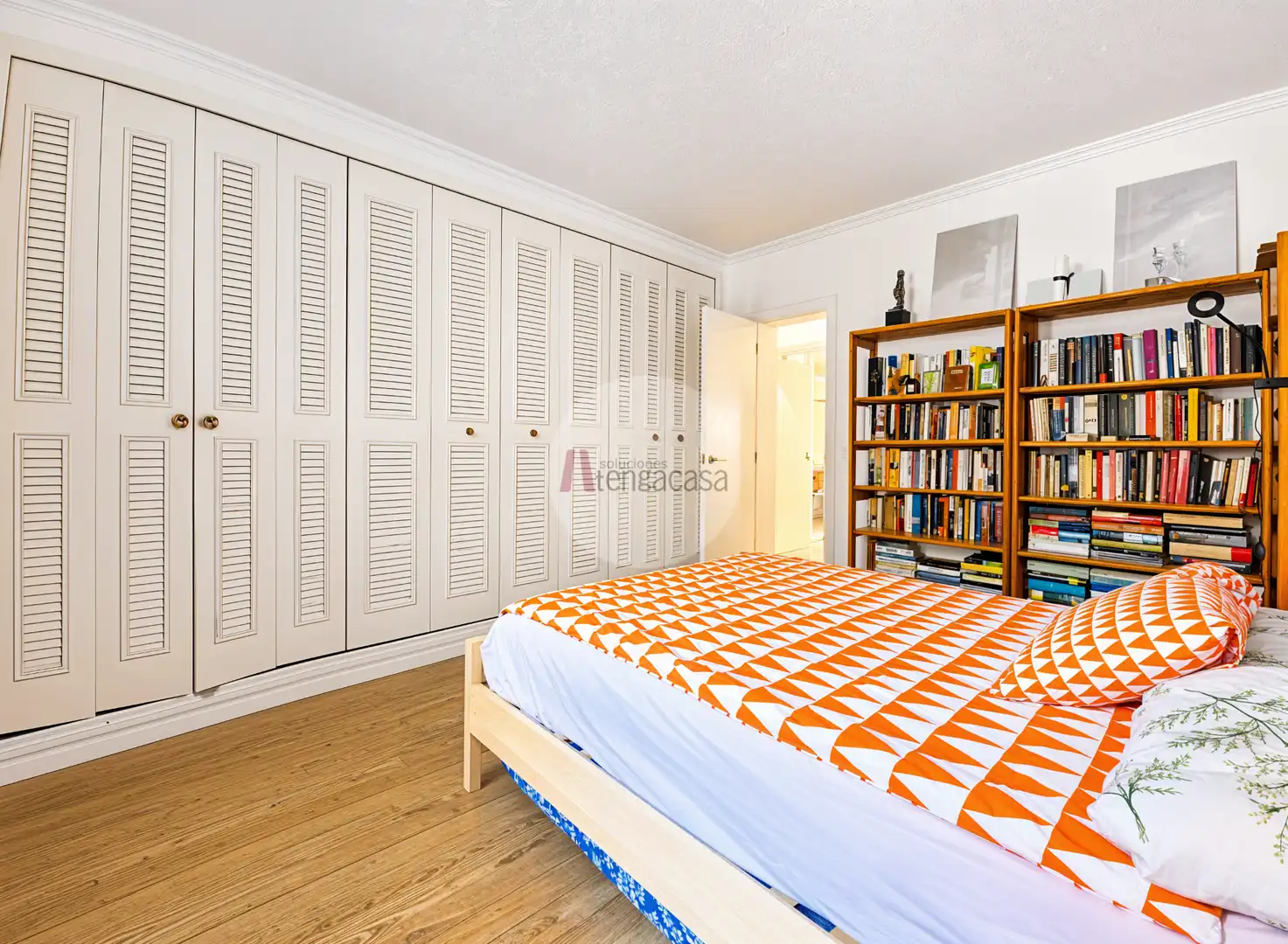 Habitación de Piso en venta en Madrid con Calefacción, Parquet y Terraza