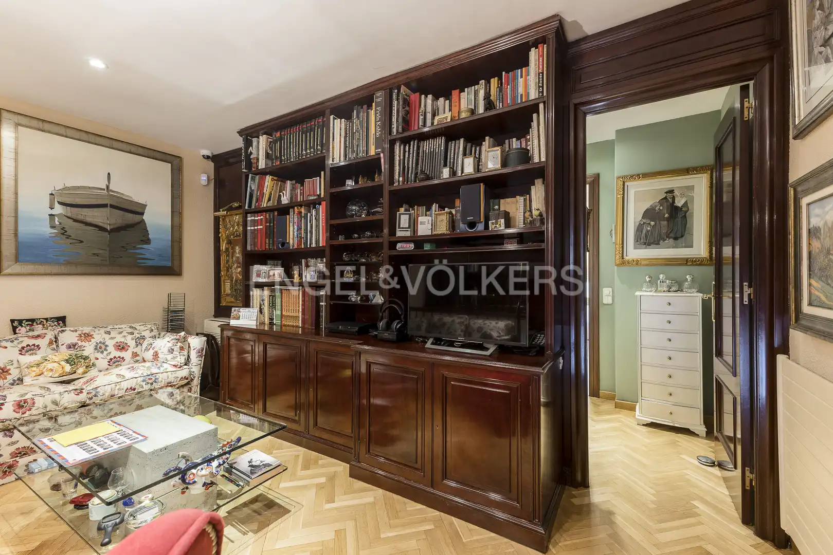 Einfamilien-Reihenhaus zum Verkauf in Barcelona mit Heizung, Privatgarten und Parkett