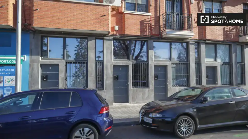 Vista exterior de Pis de lloguer en Madrid amb Aire condicionat, Calefacció i Moblat