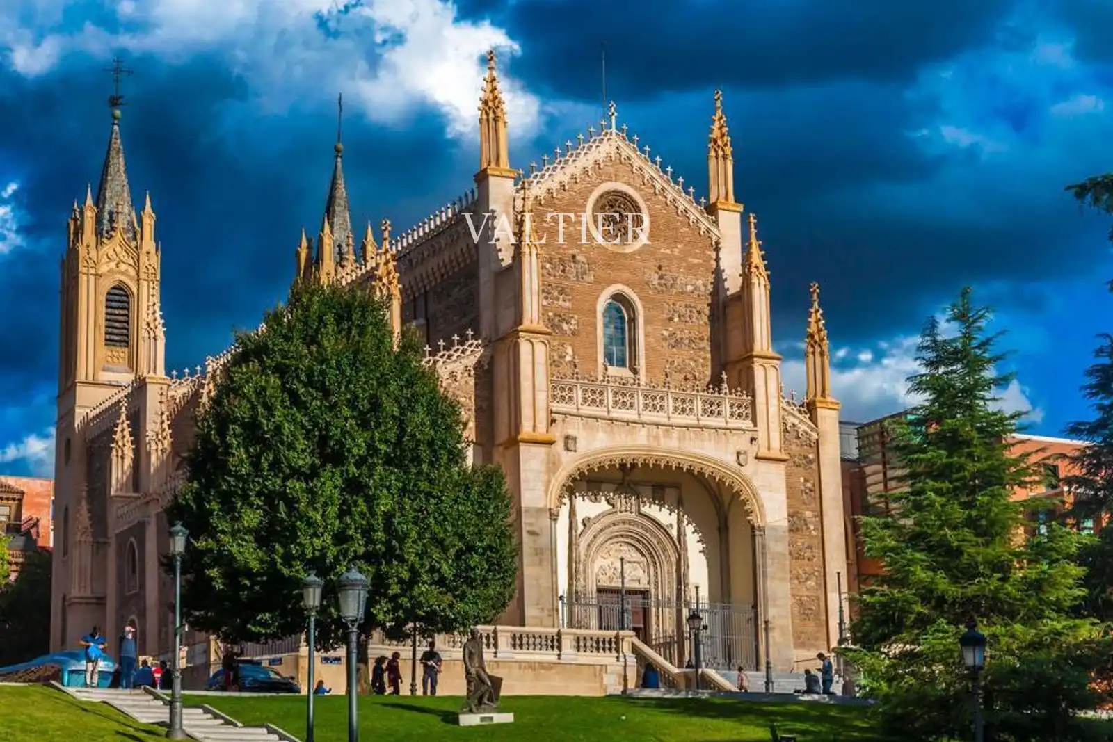 Vista exterior de Piso de alquiler en Madrid con Aire acondicionado, Calefacción y Amueblado