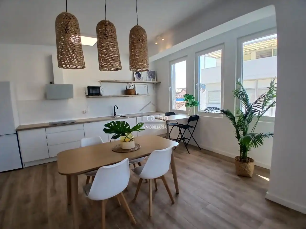 Küche von Wohnung zur Miete in Ares, A Coruña