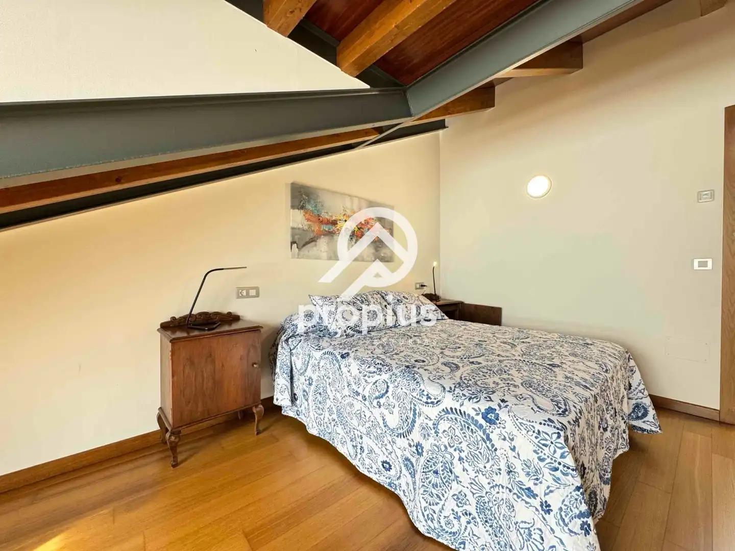 Schlafzimmer von Einfamilien-Reihenhaus zum Verkauf in Llanes mit Heizung und Möbliert