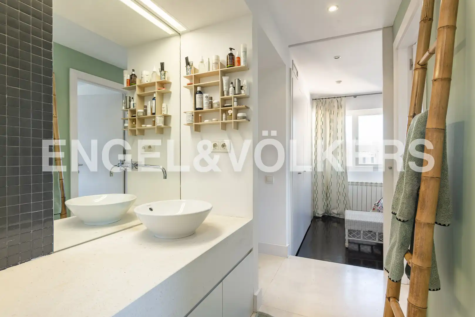 Baño de Dúplex en venta en Madrid con Aire acondicionado, Calefacción y Terraza