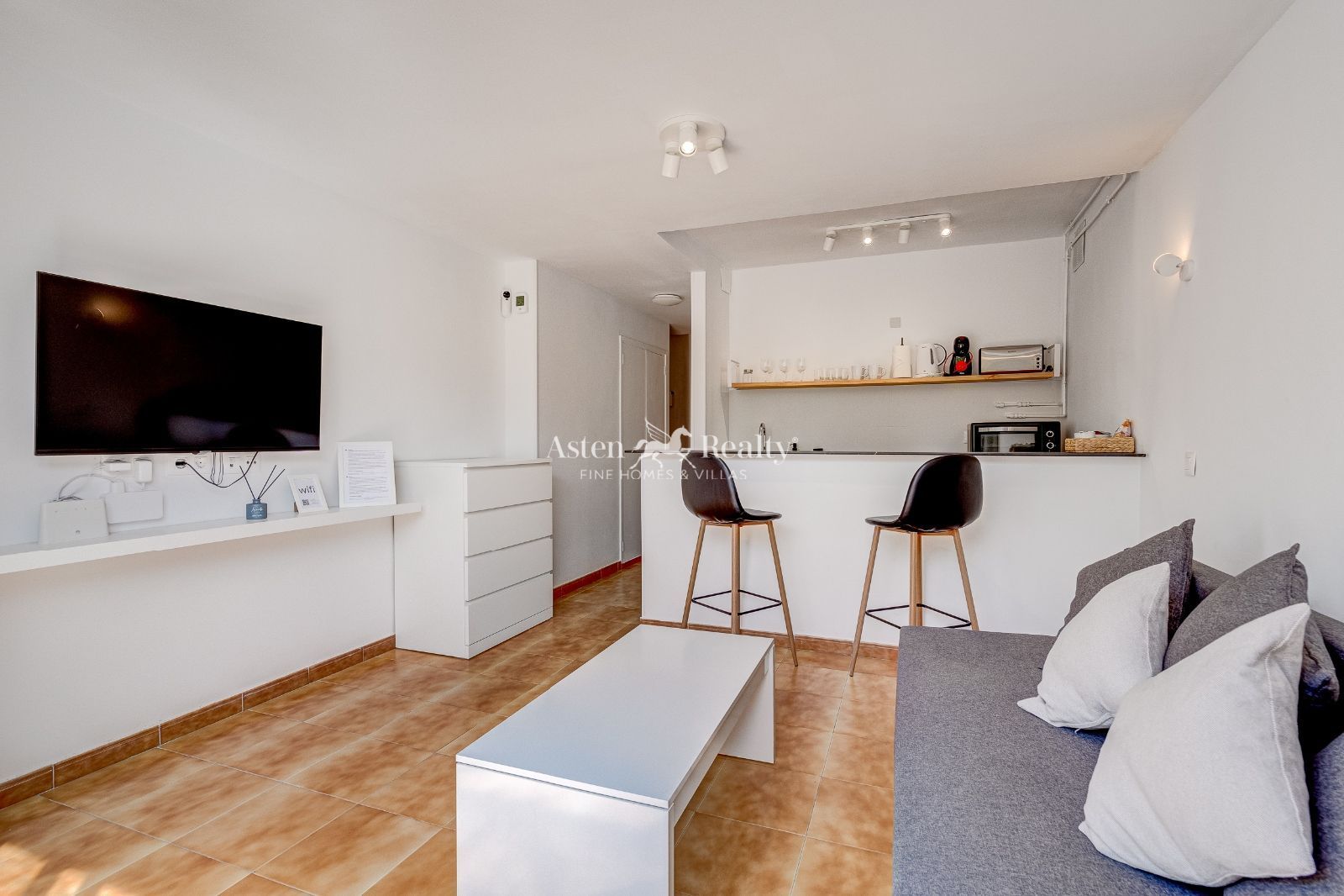 Sala d'estar de Apartament en venda en Arona amb Terrassa, Piscina i Moblat