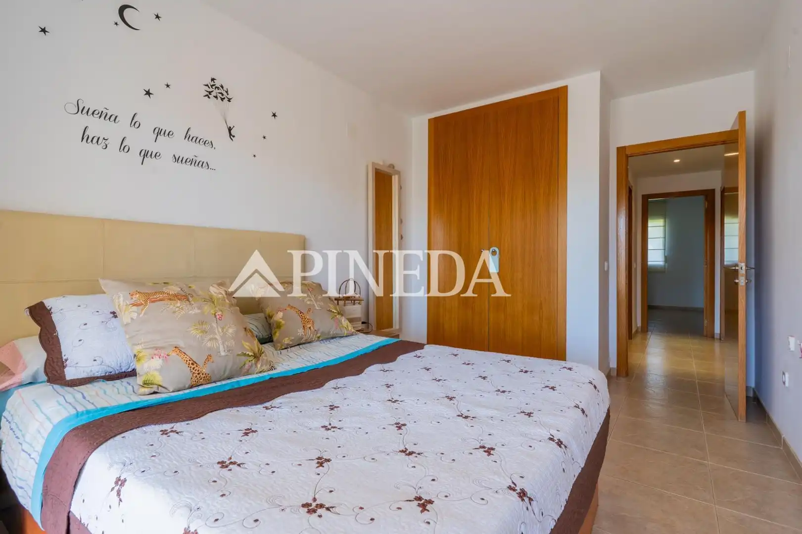 Dormitori de Apartament de lloguer en Puçol amb Terrassa, Moblat i Piscina comunitària
