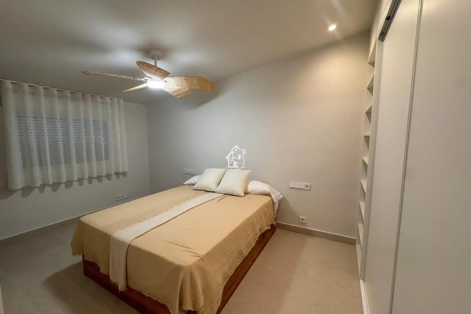 Schlafzimmer von Einfamilien-Reihenhaus zur Miete in Orihuela mit Klimaanlage, Terrasse und Abstellraum