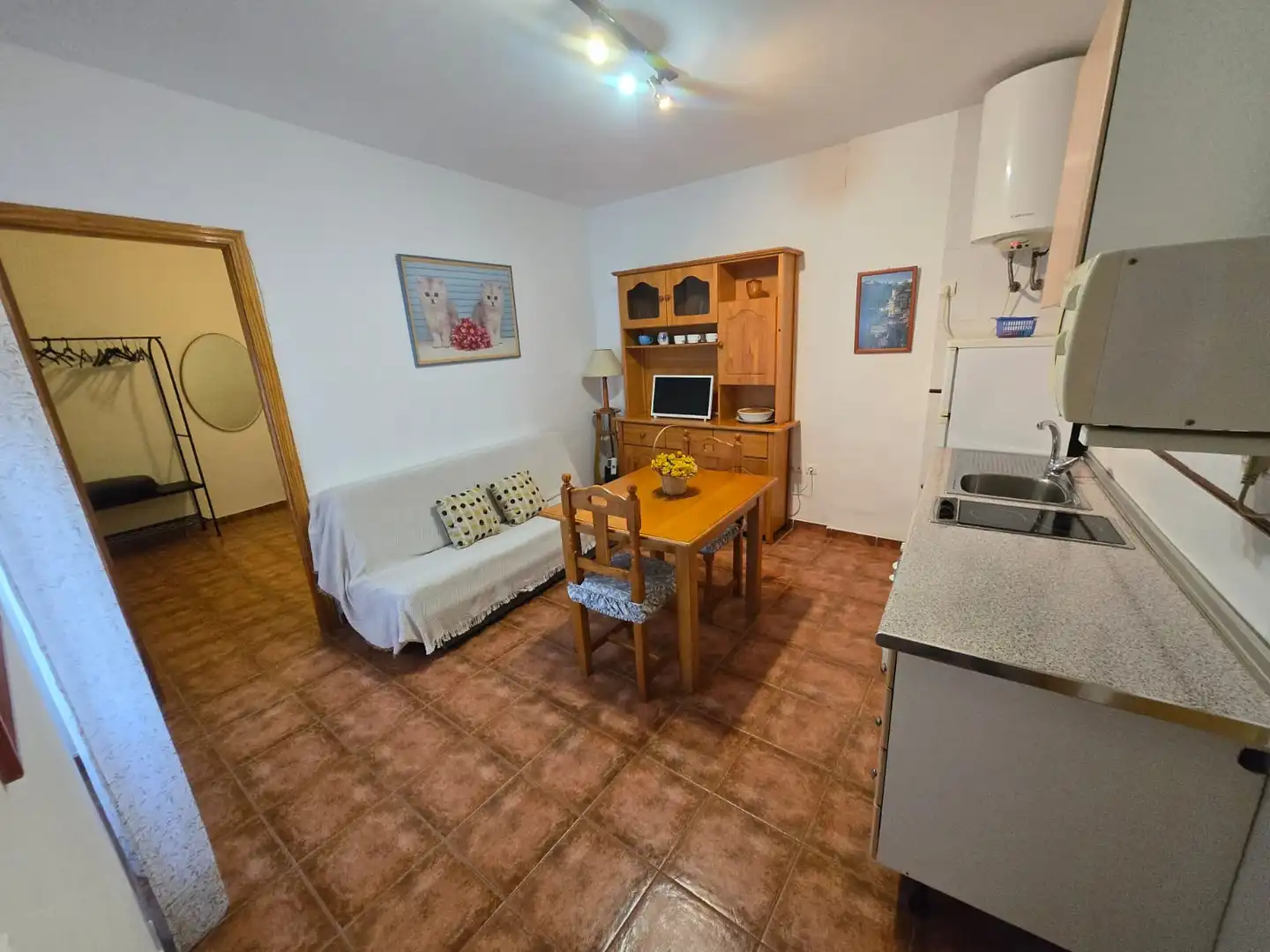 Cuina de Apartament de lloguer en Úbeda amb Aire condicionat, Moblat i Rentadora