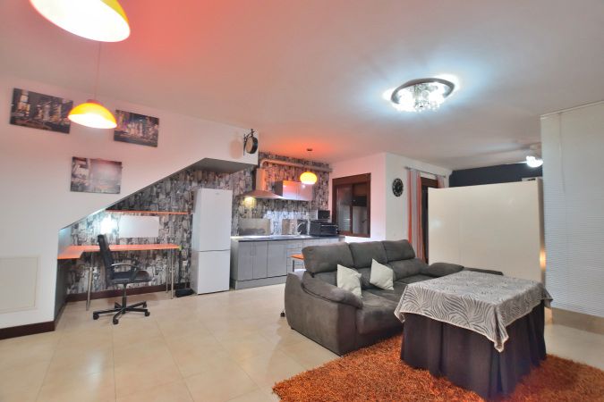 Living room of Loft for sale in Ronda  with Terrace and Furnished