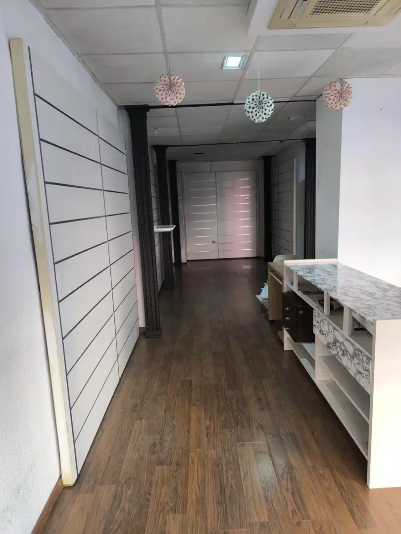 Commercial properties for rent in Sevilla  with Air Conditioner