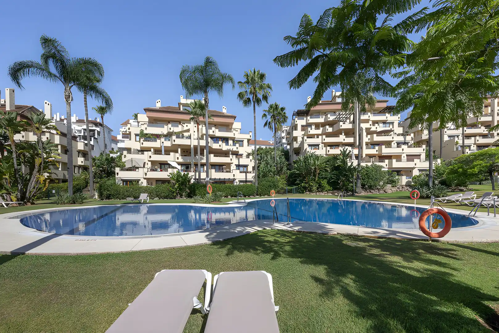 Habitatge amb piscina en venda a Milla de Oro