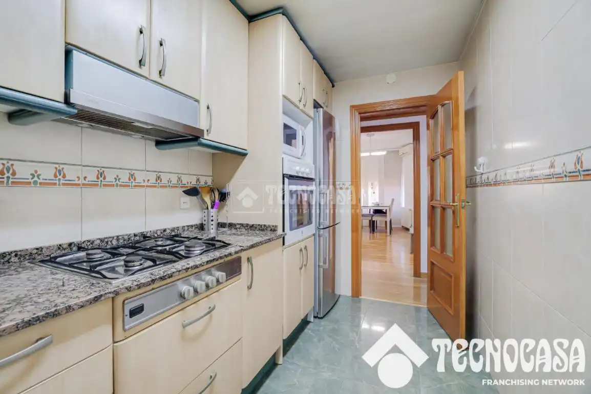 Cocina de Piso en venta en Barcelona con Aire acondicionado y Calefacción