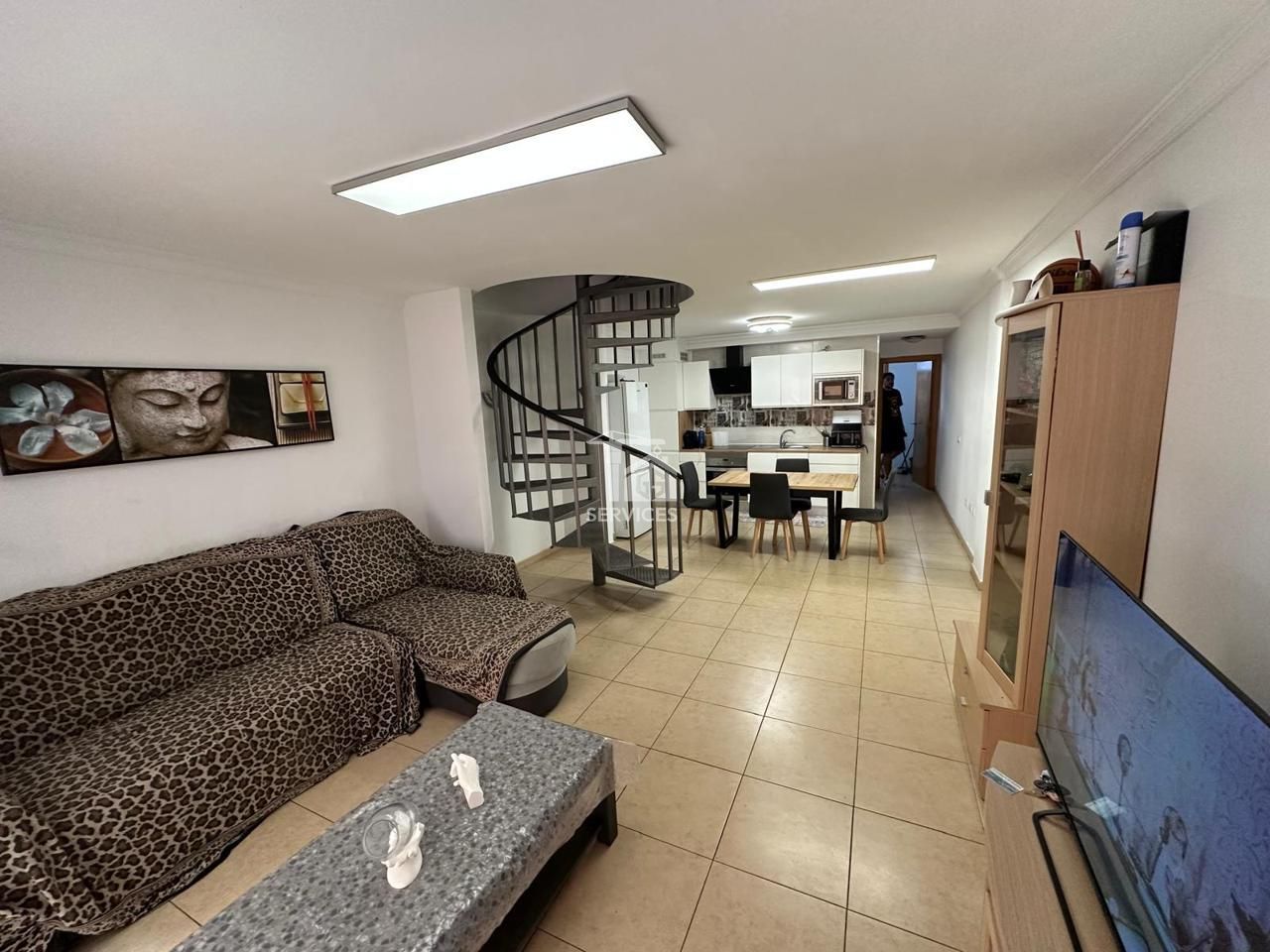 Flat for sale in Guía de Isora  with Air Conditioner, Terrace and Storage room