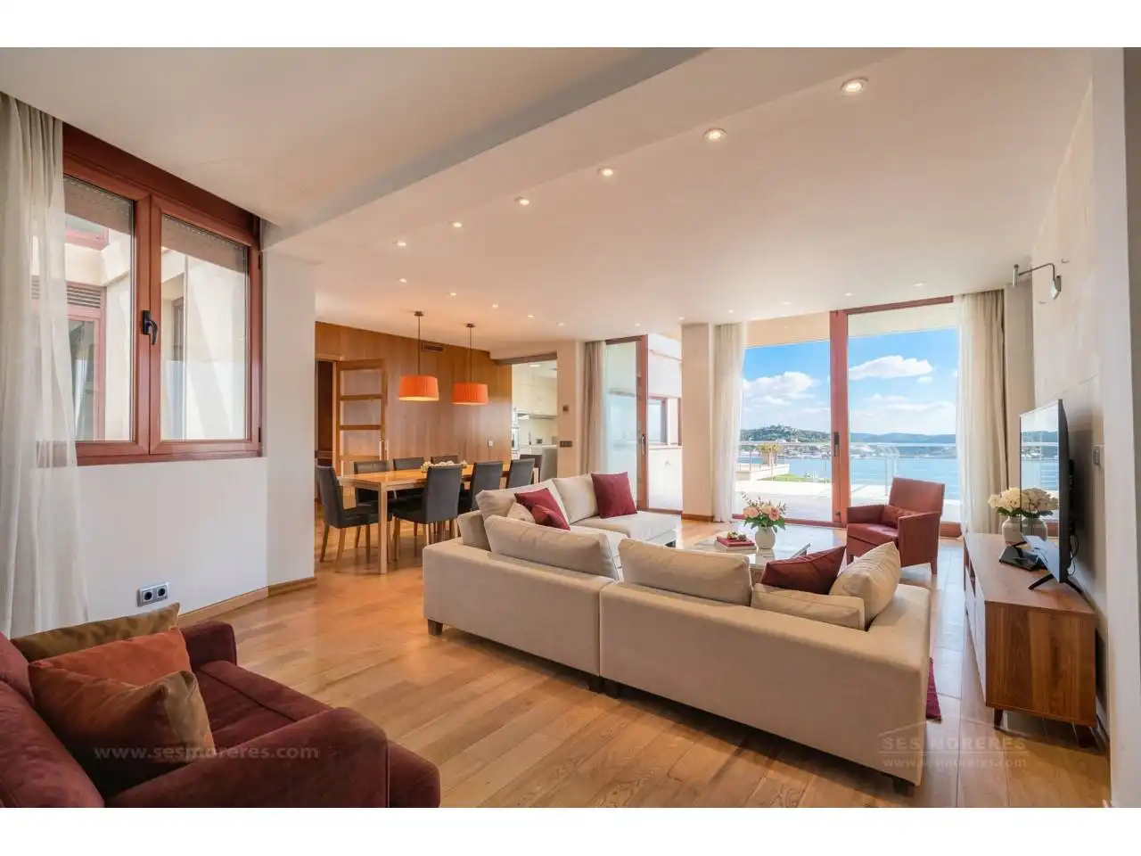 Living room of Apartments for sale in Maó - Mahón  with Air Conditioner, Parquet flooring and Terrace