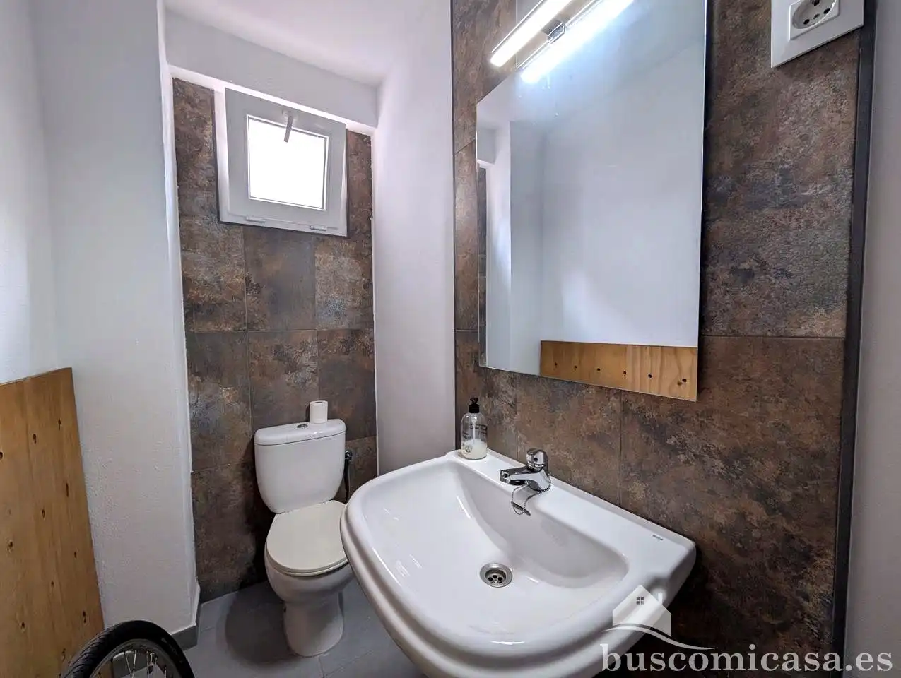 Baño de Casa o chalet en venta en Linares con Calefacción, Terraza y Trastero