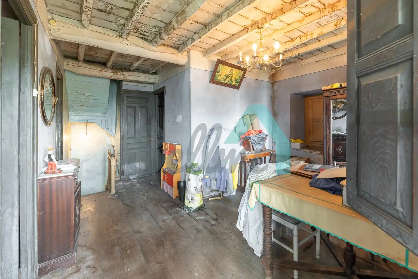 Einfamilien-Reihenhaus zum Verkauf in Quirós mit Privatgarten und Terrasse