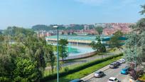 Piscina de Pis en venda en Getxo  amb Calefacció, Terrassa i Traster